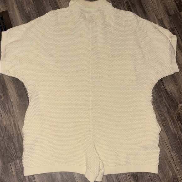 BUCKETLIST Sweater / textured romper- woman’s small - Picture 5 of 6